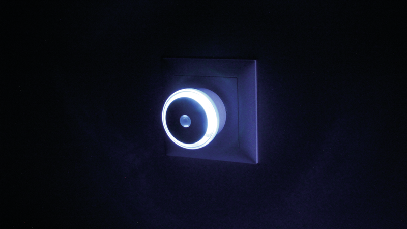 Nachtlicht LED blau, Gehäuse weiss, Dämmerungssenssensor
