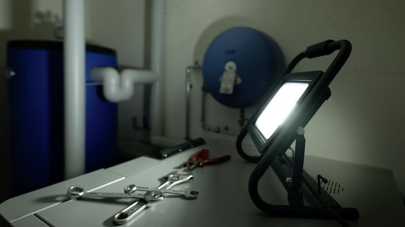 Projecteur à LED WORKLIGHT 100W avec support câble de 5m