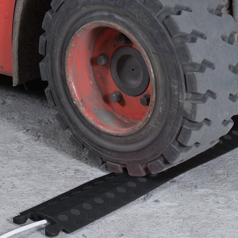 D-Line Goulotte de sol 133x22mm 765mm noire