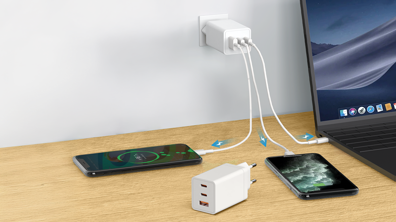 Adaptateur de charge GaN 67W PD 1xUSB-A + 2xUSB-C max. 5.85A bl