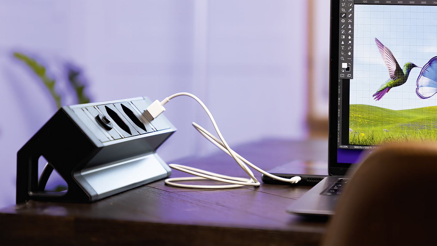 Tisch-Steckdosenleiste ALU DESK 2xT13 + 1xUSB-A + 1xUSB-C 15.5W 1.5m sw