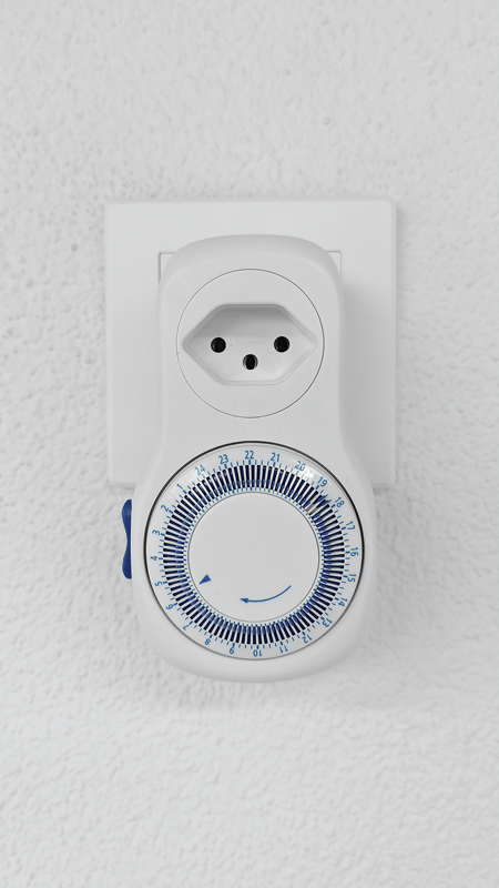 Timer mechanisch 24h-Zyklus / Schaltabstand 15min ws