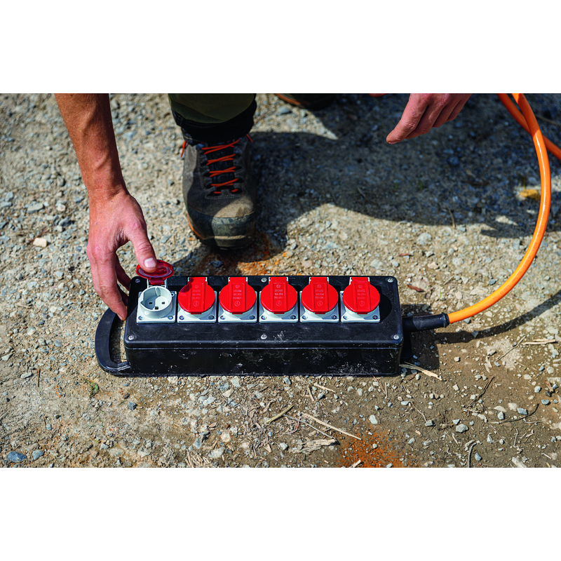 Steckdosenleiste GUMMI 5xT13 PUR 3x1.5mm2 3m mit Überstromschutzsch. IP21 sw/bl