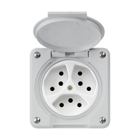ROBUSTO Presa da inc. umido 3xT13 QuickConnect IP21 gr
