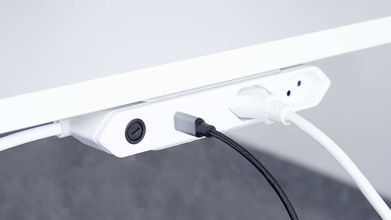 Steckdosenleiste IQ 2xT13 + 1xUSB-C PD 18W 1.5m ws