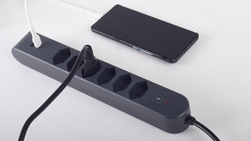 Steckdosenleiste IQ PRO 6xT13 + 1xUSB-A 18W + 1xUSB-C PD 20W 3m ant