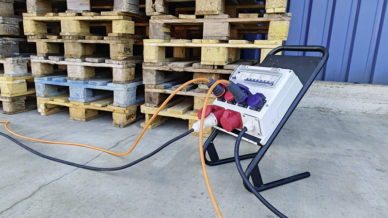 Distributeur de courant 16A IP44 équipé avec 5m Gdv cablé