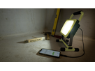 WORKLIGHT Projecteur LED à accu 45W avec poignée et support, jaune