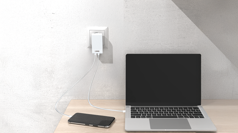 Adatt. di ricarica da viaggio Mondo PD65W 2xUSB-C max. 5A bianco