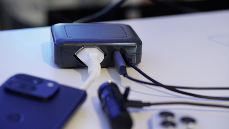 Ladestation IQ anthrazit 1xT13, PD C+C 65W 1.5m