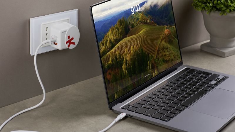SKROSS Adapt. de charge 45W PD 1xUSB-A + 1xUSB-C max. 5.4A, bl